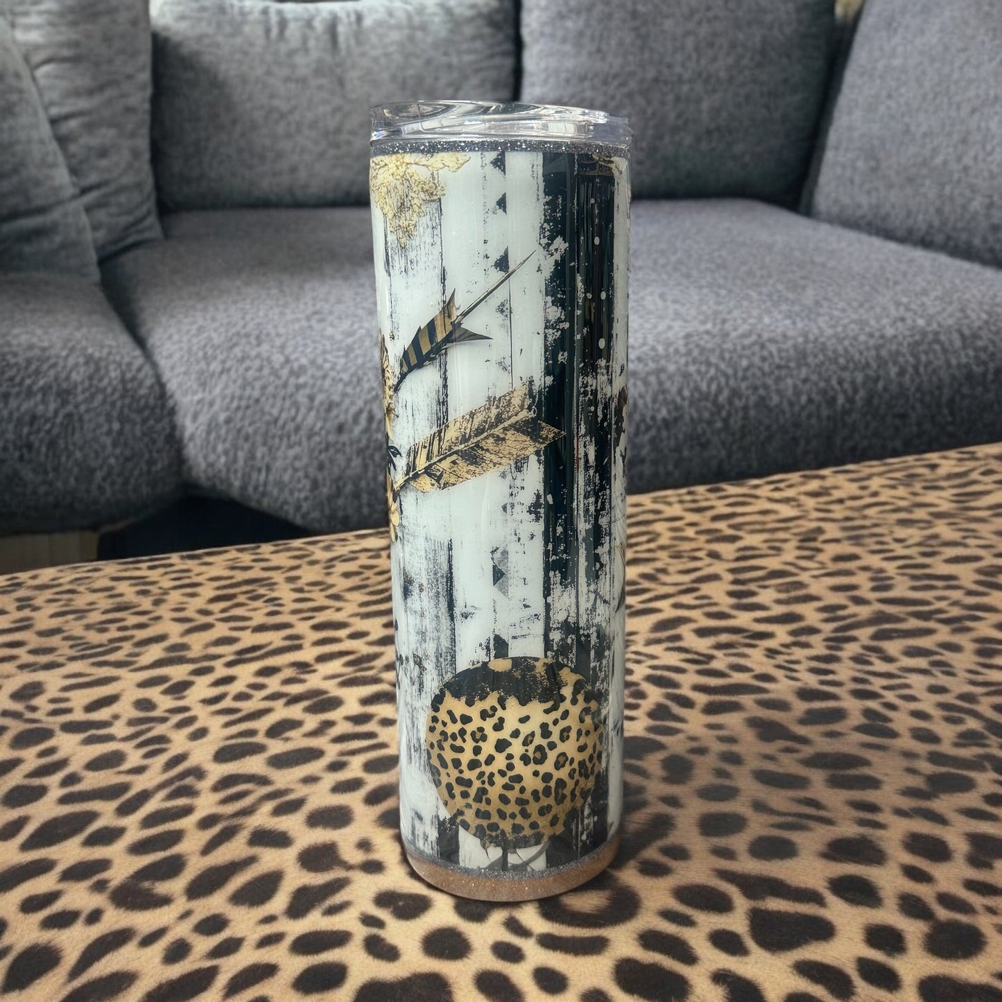 30 oz Stunning Arrow and leopard print