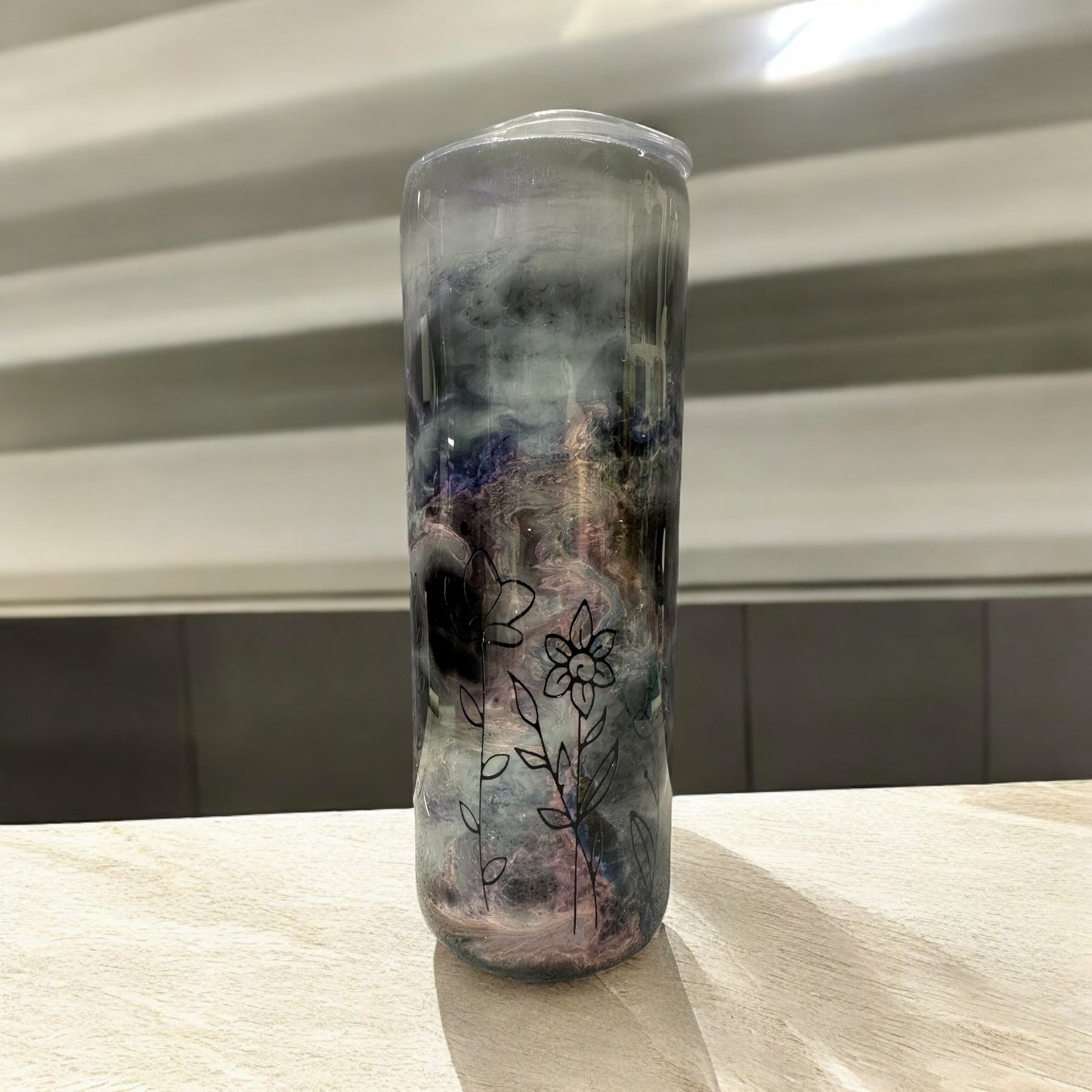 Mysterious swirl 20 oz tumbler