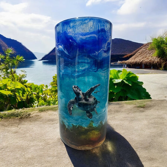 7 in tall Vase with ocean view ( cylinder in shape)