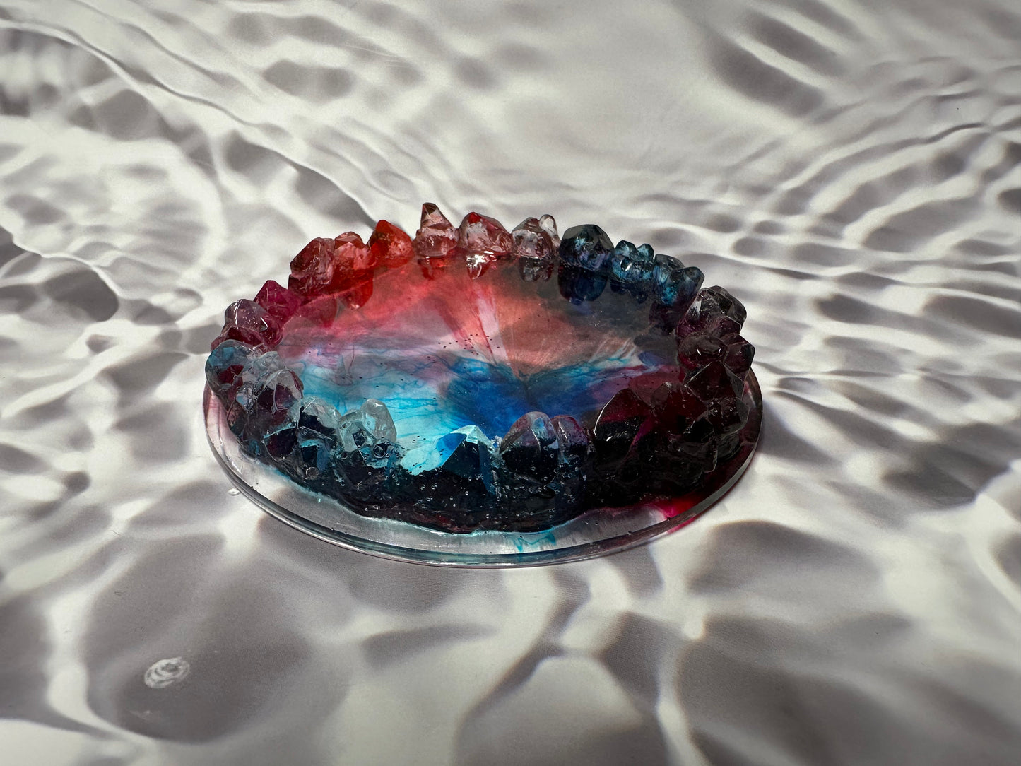 Resin dish